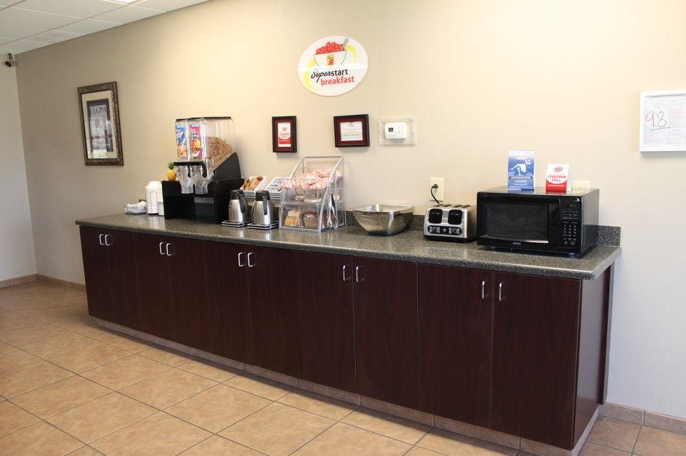 Super 8 By Wyndham Rainsville Exterior photo